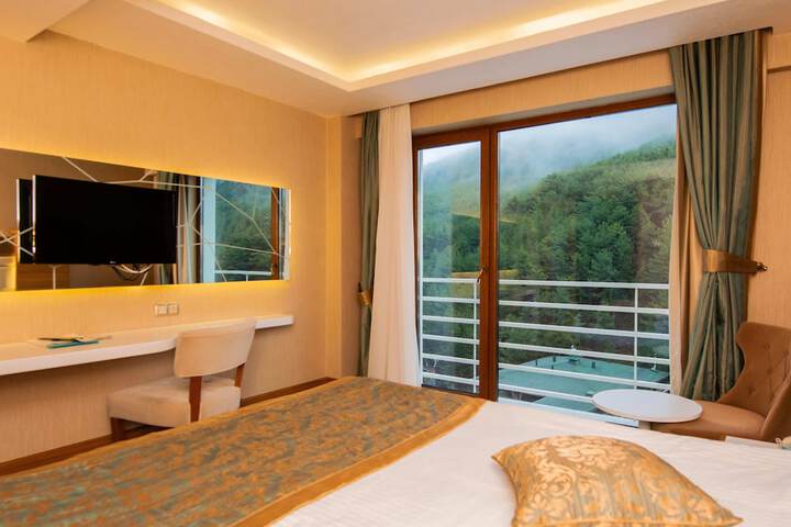 Room 30 of 171