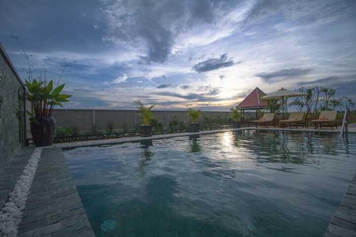 Pool 17 of 29