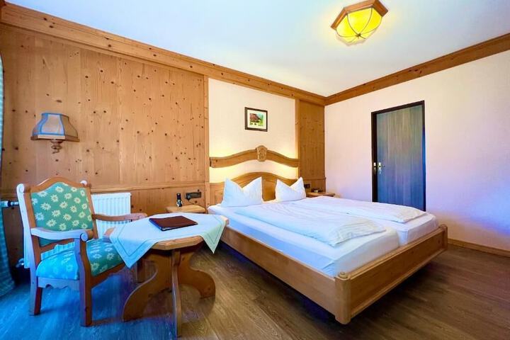 Room 40 of 92