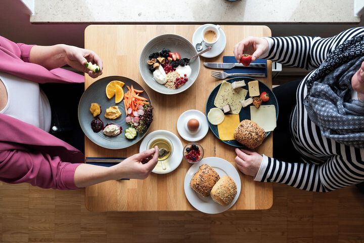 Breakfast/Coffee Service 70 of 105