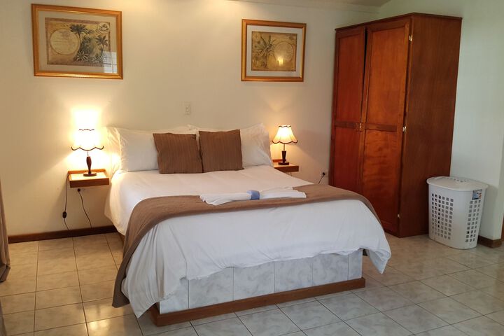 Room 35 of 46