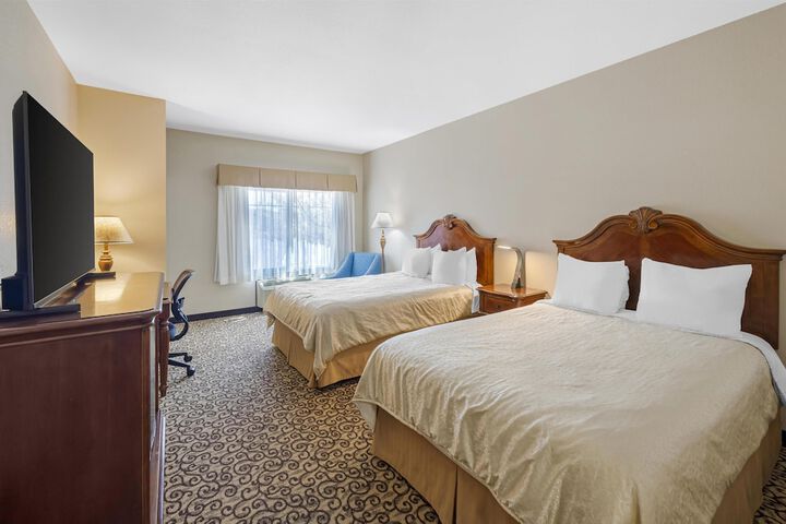 Room 32 of 70