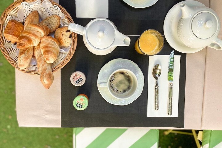 Breakfast/Coffee Service 95 of 107