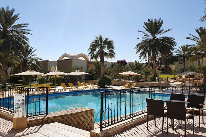Pool Hotel