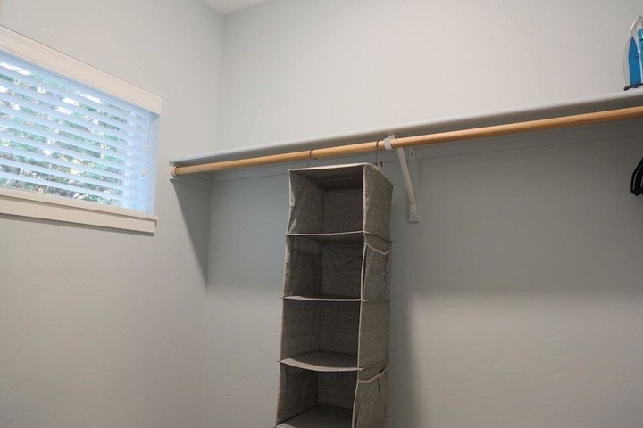 Room 8 of 15