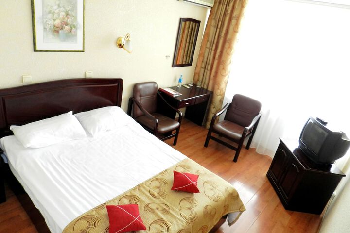 Room 9 of 55