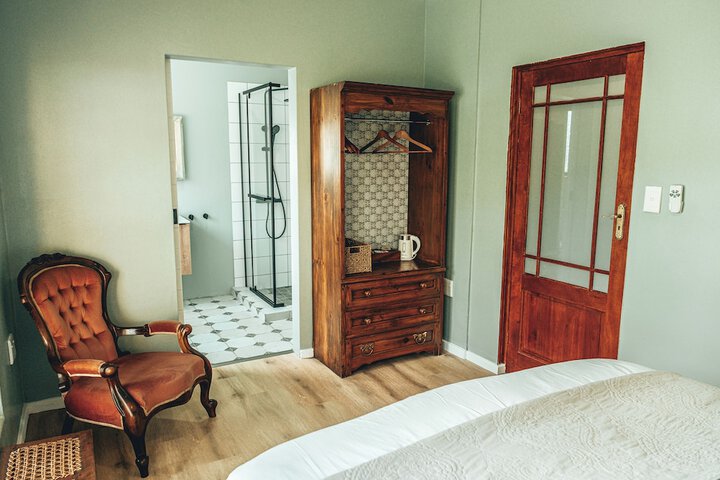 Room 8 of 43