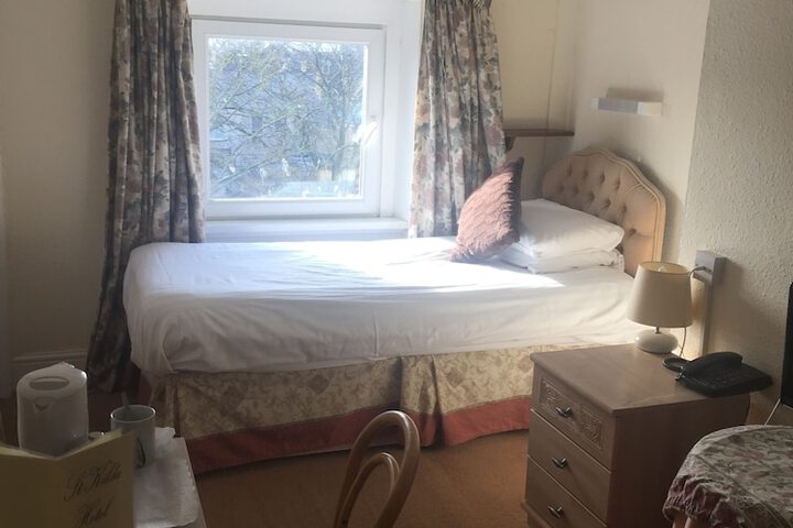 Room 44 of 74