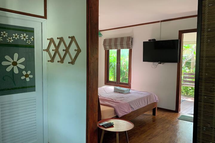 Room 72 of 195
