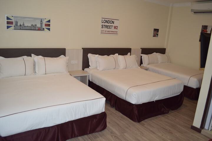 Room 25 of 57