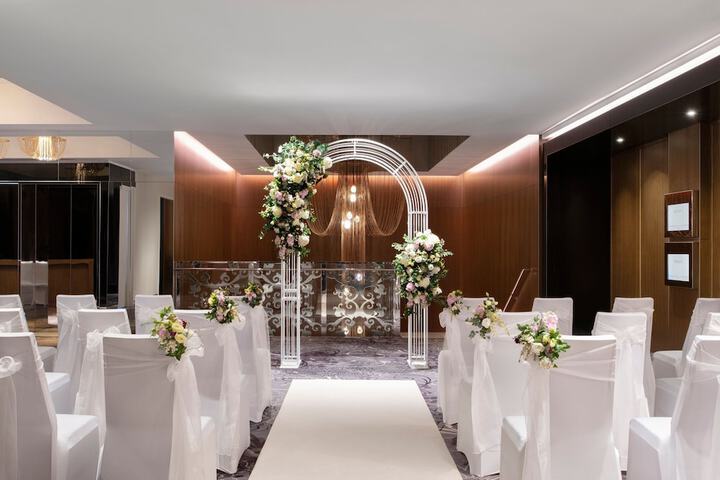 Ballroom/Hall 75 of 92