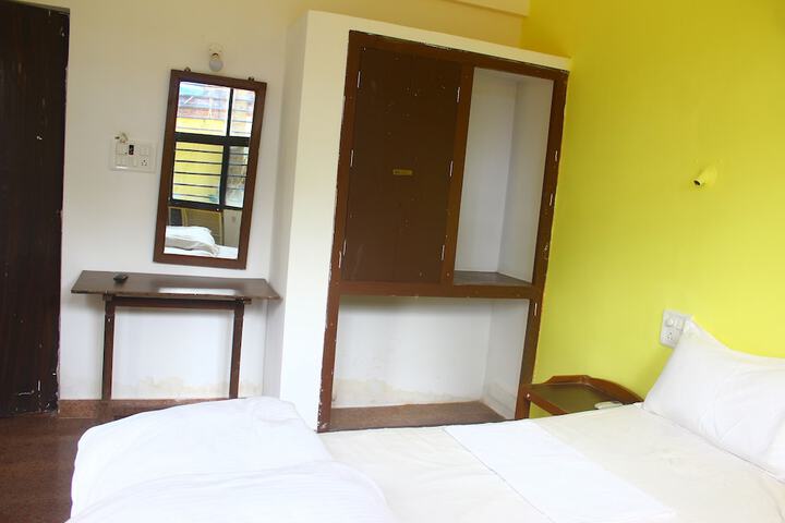 Room 14 of 97