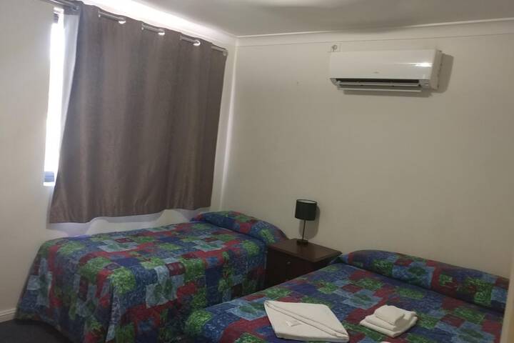 Room 15 of 34