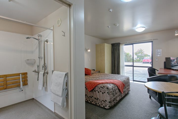 Room 14 of 43