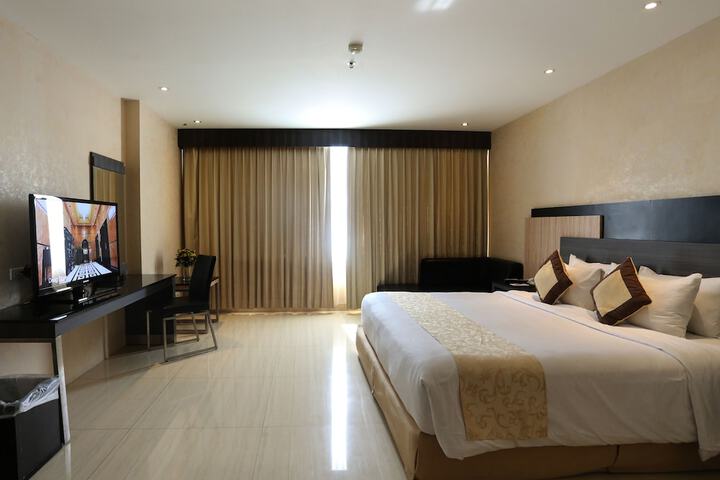 Room 21 of 68