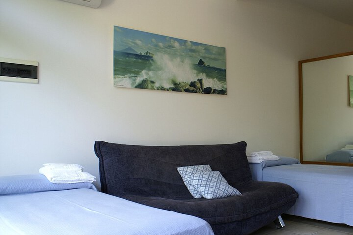 Room 11 of 44