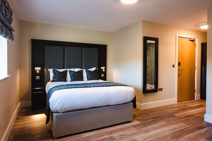 Room 11 of 72