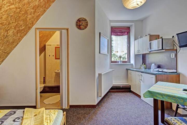 Room 22 of 41
