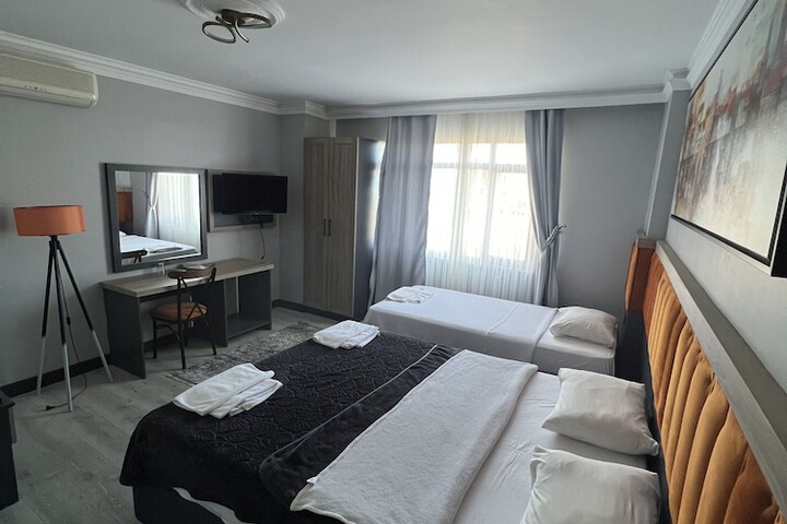 Room 15 of 26