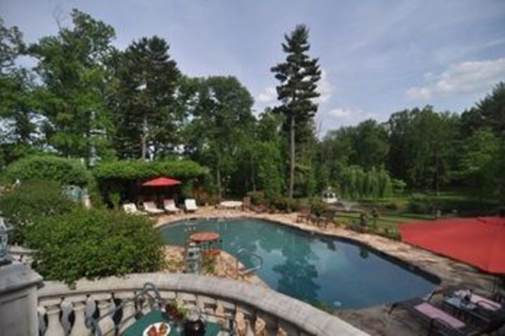 Pool 49 of 62