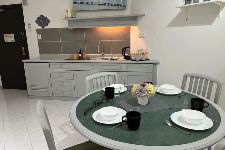 Dining 540 of 650