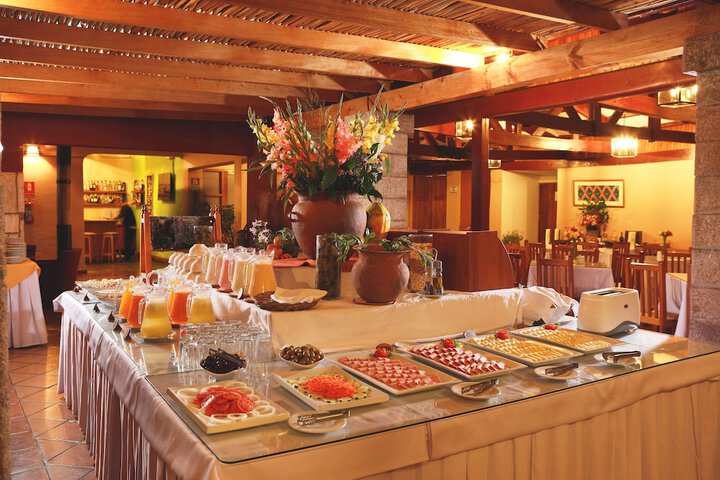 Dining 45 of 69