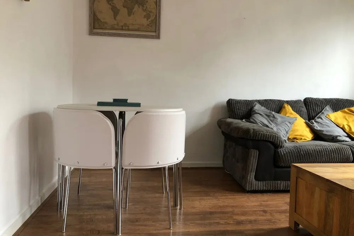 Room 2 of 14