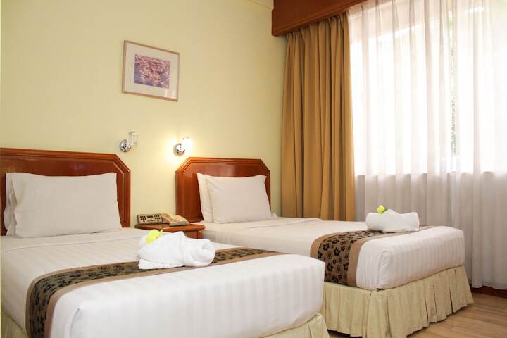 Room 10 of 94