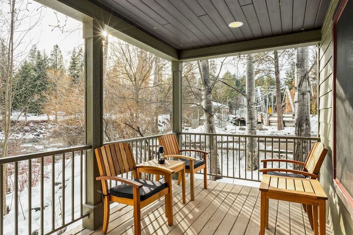 Terrace/Patio 30 of 44