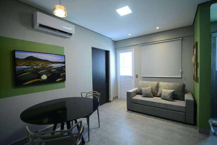 Room 9 of 24