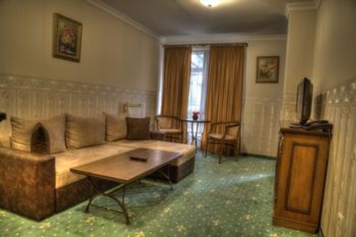 Room 40 of 53