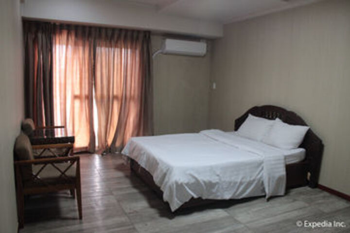 Room 26 of 79