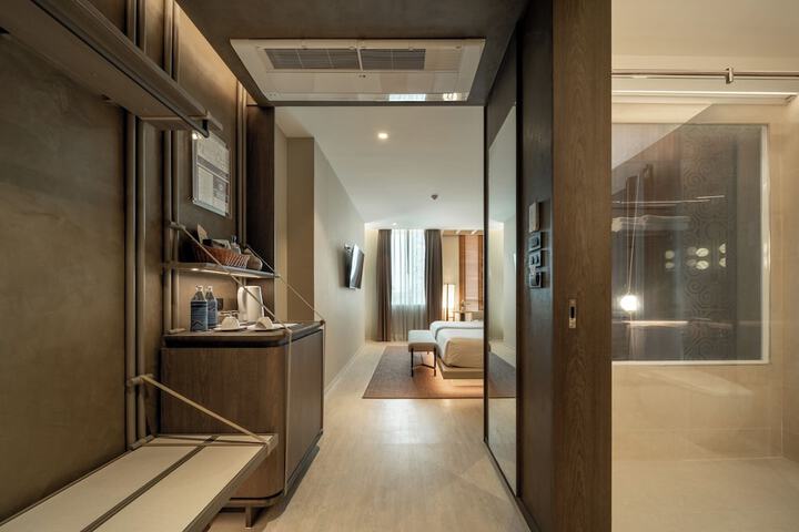 Room 26 of 111