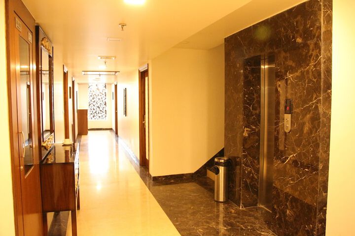 Ballroom/Hall 109 of 123