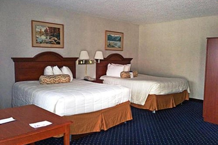 Room 5 of 13