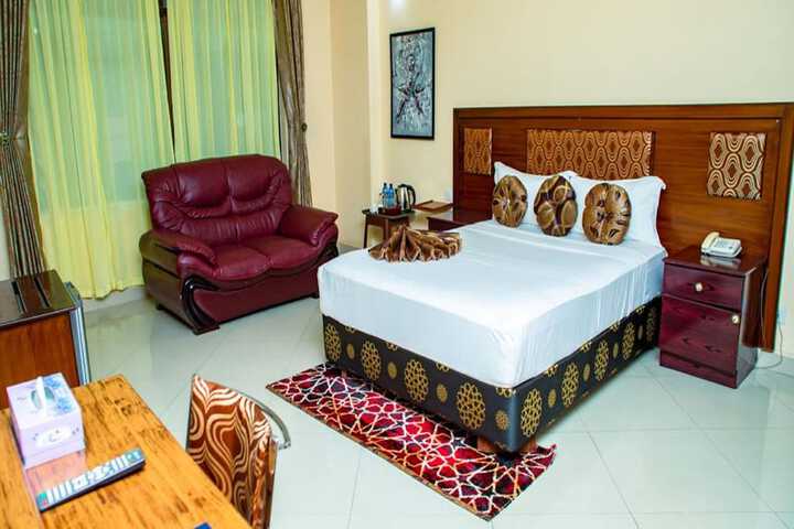Room 15 of 67