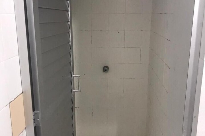 Room 48 of 70
