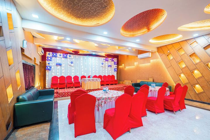 Ballroom/Hall 42 of 53