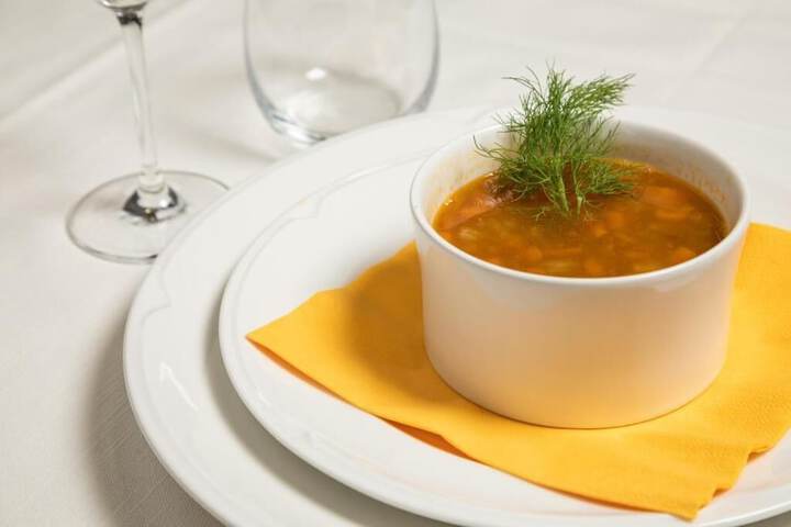Dining 44 of 55