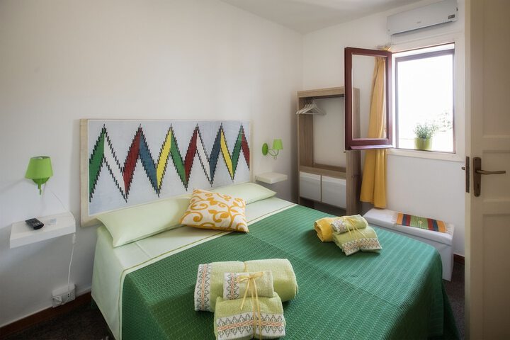 Room 19 of 79