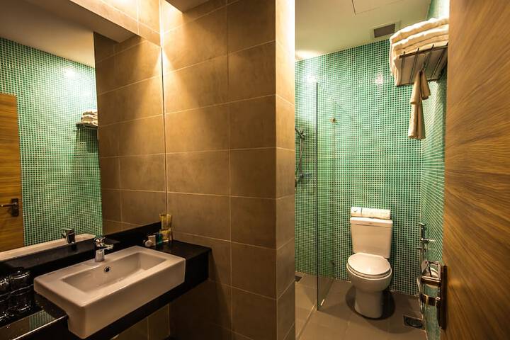 Room 42 of 90