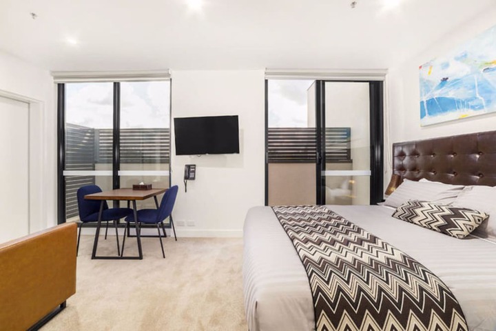 Room 8 of 36