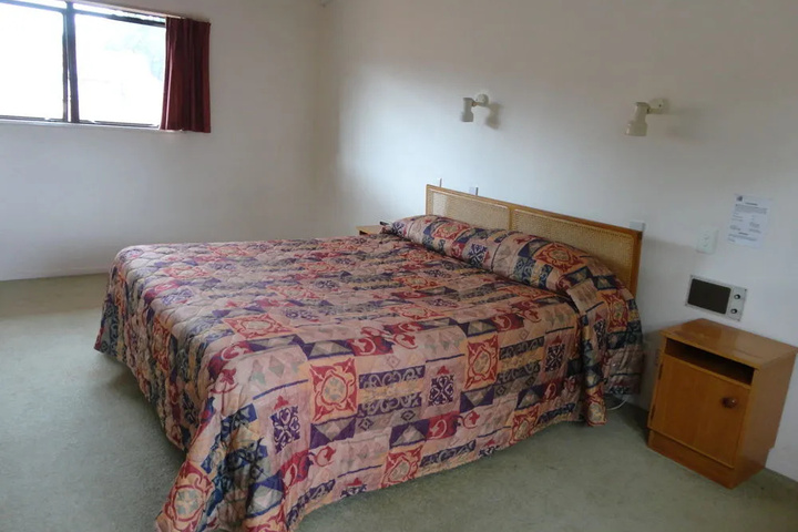 Room 5 of 19