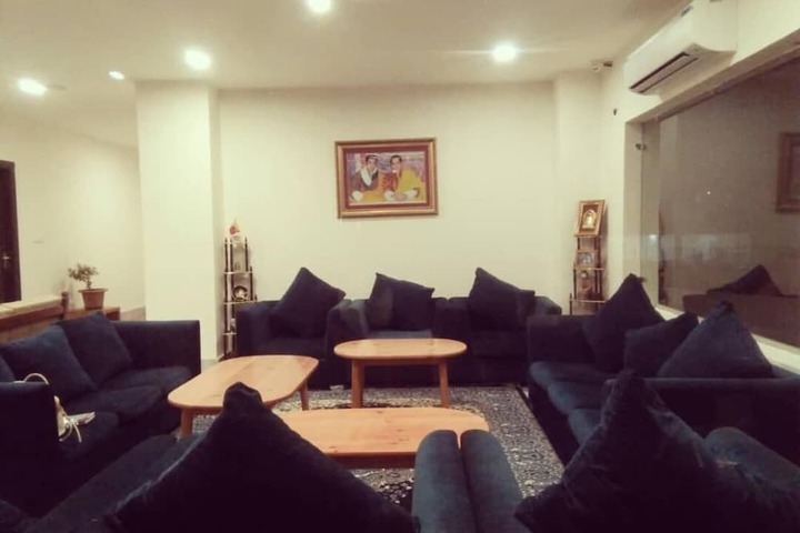 Room 12 of 17