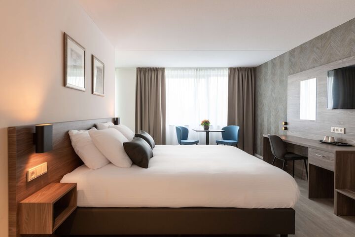 Room 21 of 74