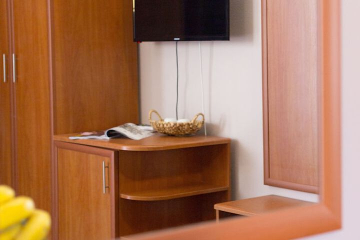 Room 21 of 49