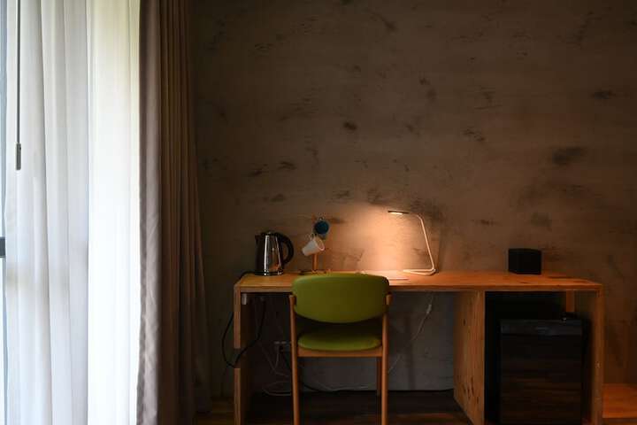 Room 15 of 76