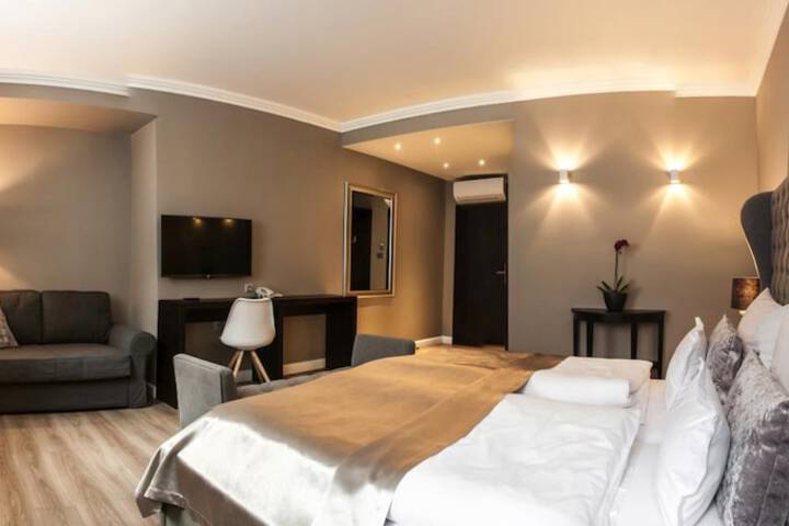 Room 7 of 55