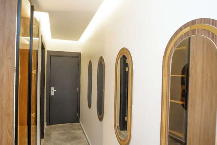 Room 13 of 177