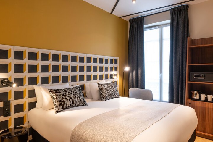 Room 21 of 82